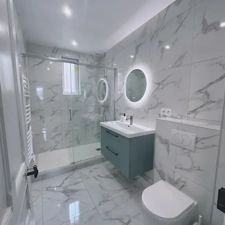 Apartment Cosy Appart Proche Paris La Defense Courbevoie